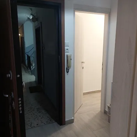 Small Center 1 *